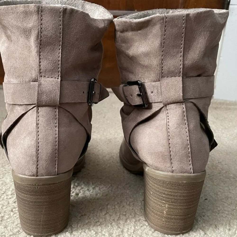 Fall bootie‎ - Picture 3 of 3